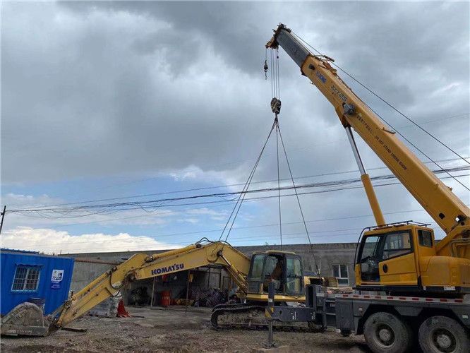 阳江市25吨吊车的工作半径是多少？